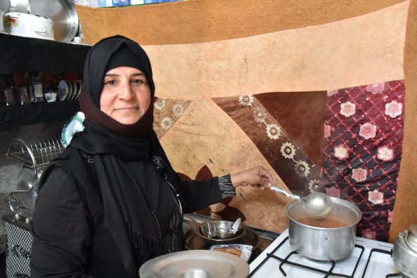 Photo: WFP/ Sharon Rapose, Lunch in Ashti camp, Sulaymaniyah, with ingredients purchased using the monthly assistance provided by WFP