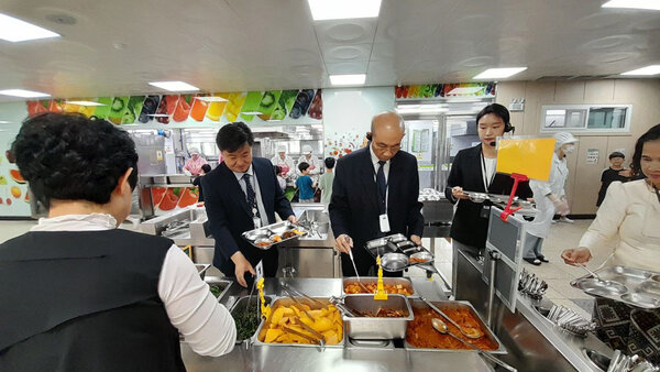 한국을 찾은 캄보디아 정부