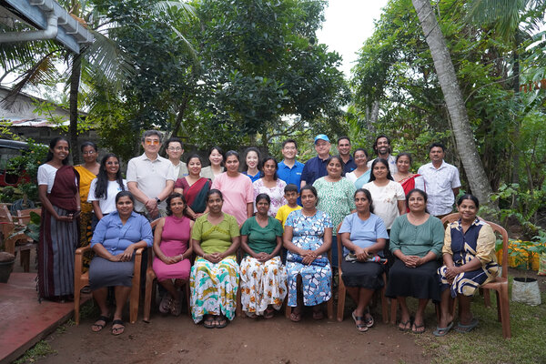 스리랑카. '지역 농산물 연계 학교급식HGSF' 사업지에 방문한 금융산업공익재단과 WFP 한국사무소 ©WFP Sri Lanka