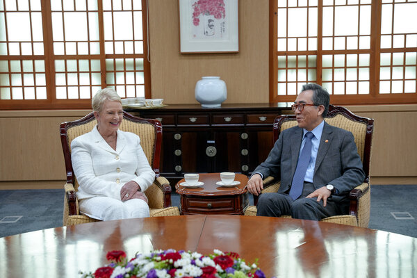 WFP ED meets ROK MoFA Minister