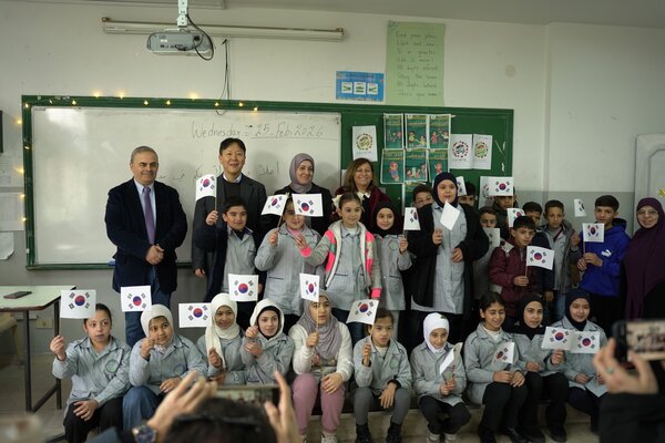WFP 학교 급식 사업 현장을 찾은 전규석 주레바논 대한민국 대사