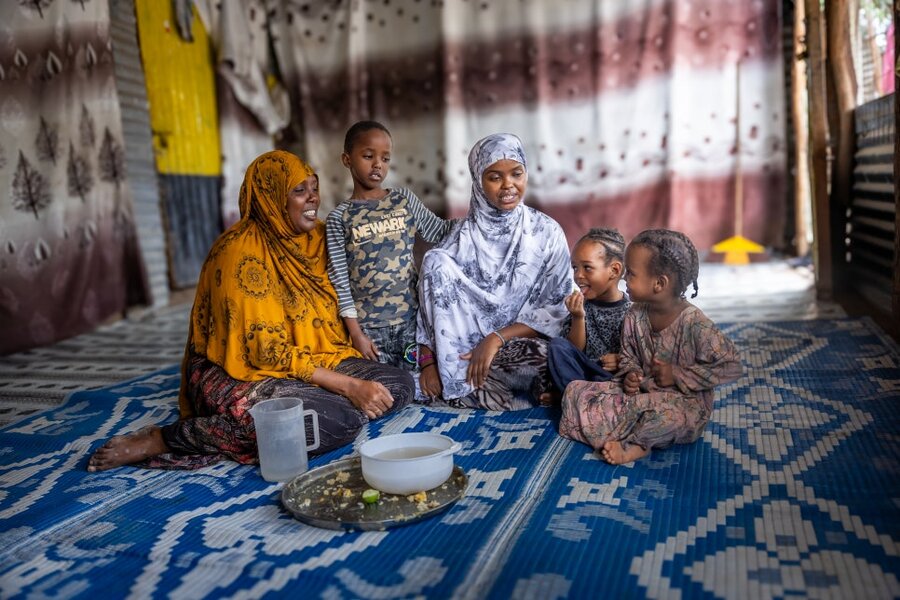 When Farhiya prepares rice for her children, there are rarely any leftovers. Photo: WFP/Dennis Matendechere